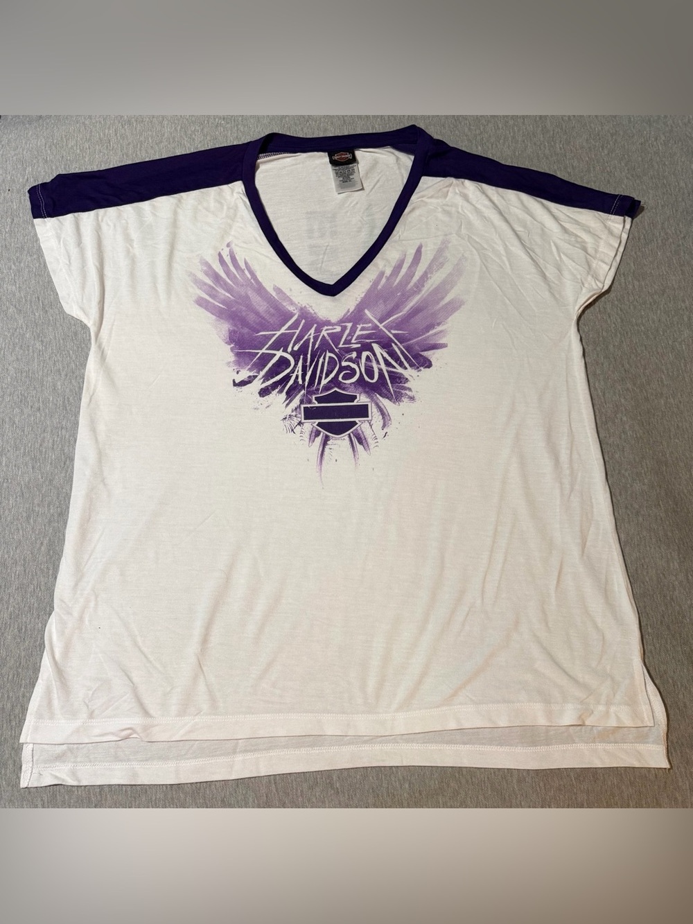 Women’s Harley-Davidson White V-Neck Tee with Purple Wing Graphic Size XL